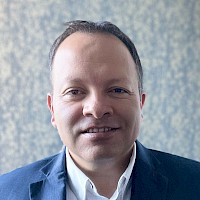 Hernando Rueda Headshot.200x200